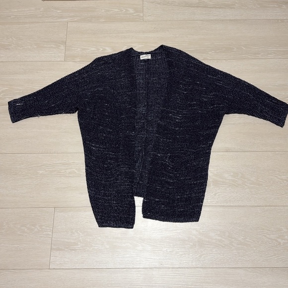 3/$10 Universal Thread Dark Blue Knit Cardigan - Picture 2 of 10